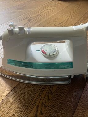 Rowenta Powerglide Steam Iron